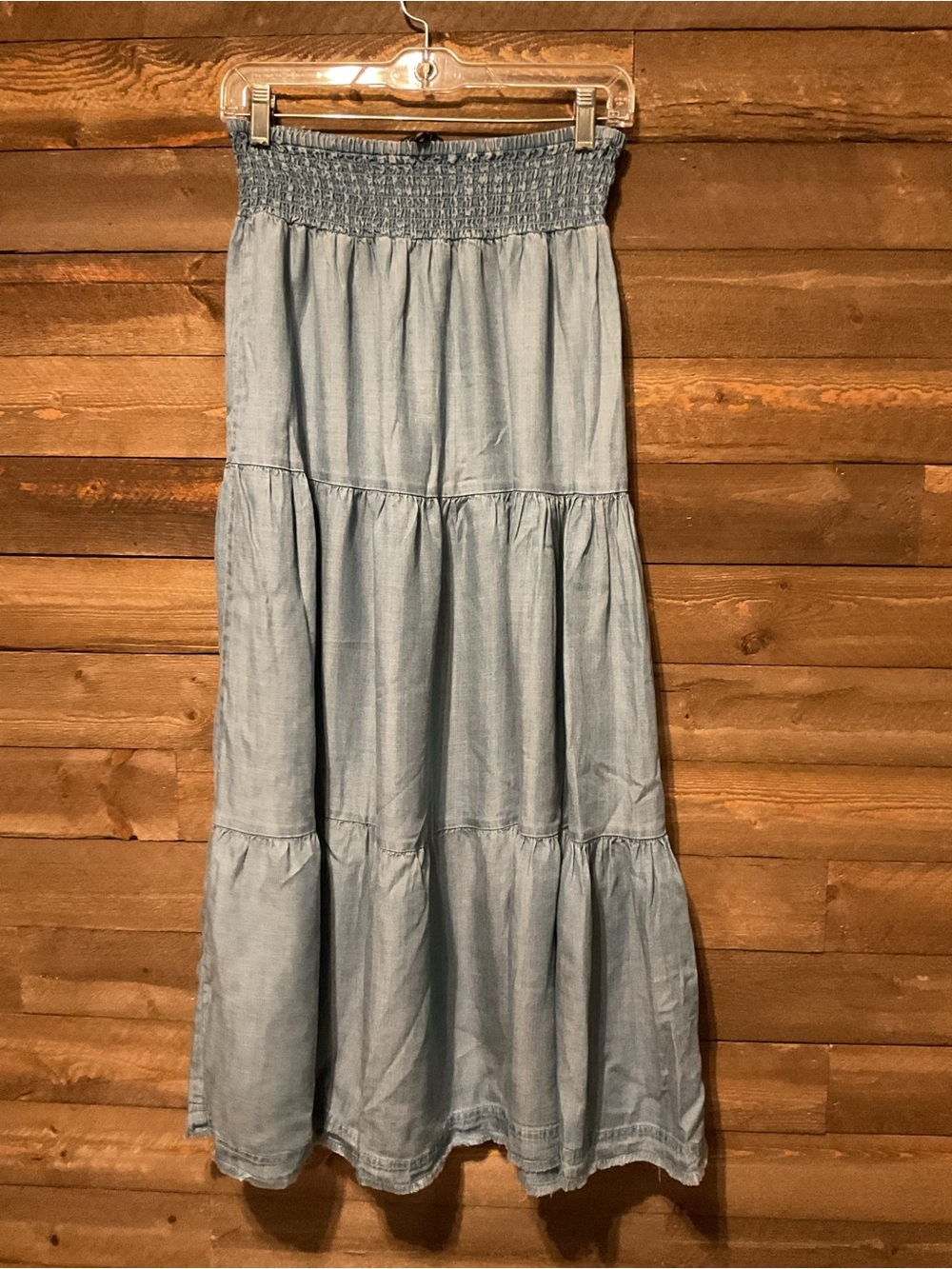 Velvet Heart Light Wash Chambray Smocked Waist Maxi Skirt Women’s Small